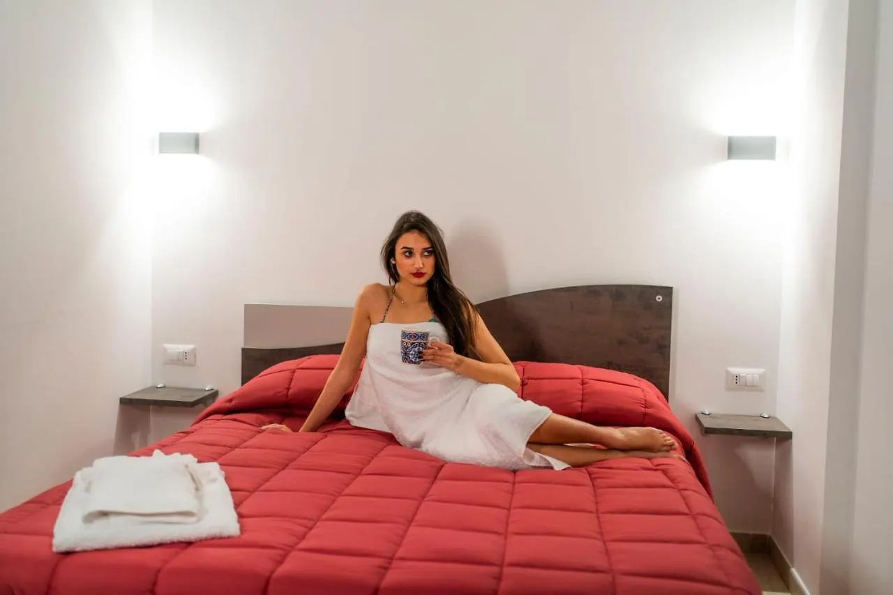 Holiday home Luxurysuitepirandello Catania